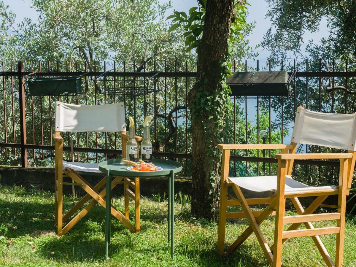 Discesa a Lago Riva di Solto Esterno foto